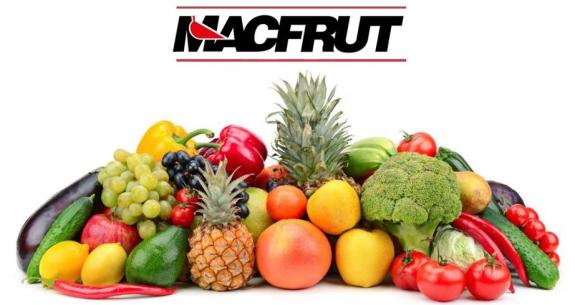 Fruits et légumes colorés avec logo Macfrut au-dessus.